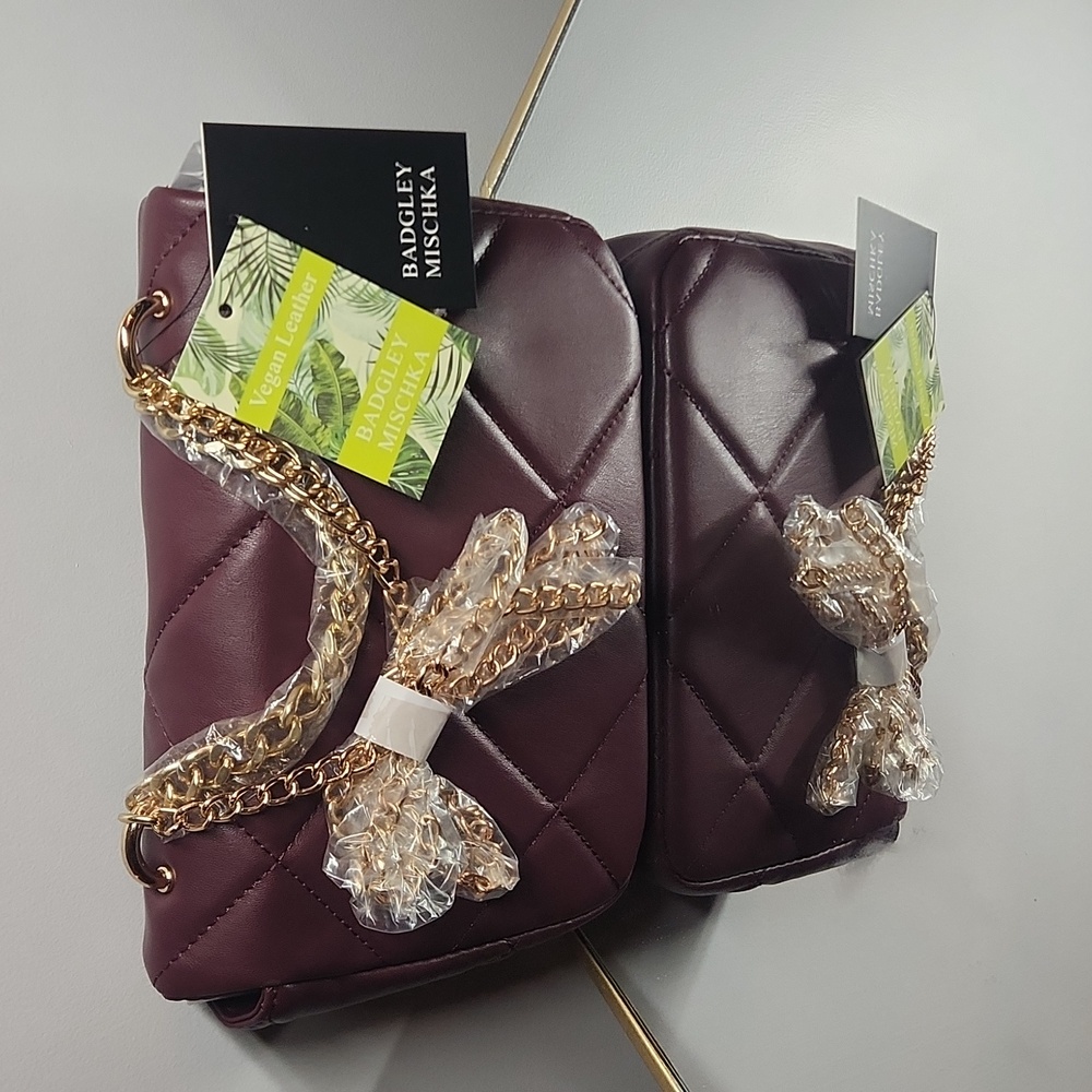 Badgley Mischka Quilted Crossbody NWT - Picture 4 of 7